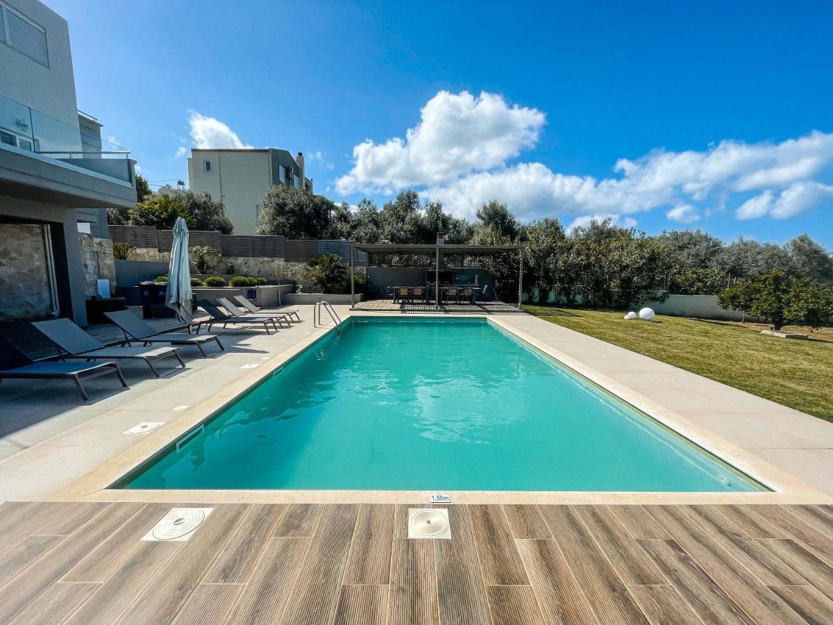 Villa Aelia I Modern & Ideal For Large Groups Galatás المظهر الخارجي الصورة