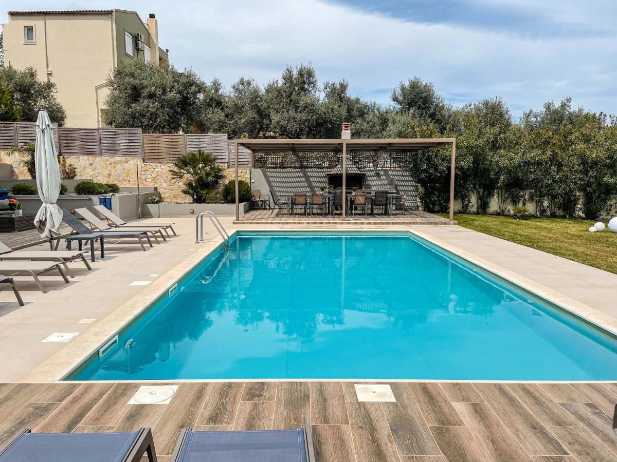 Villa Aelia I Modern & Ideal For Large Groups Galatás المظهر الخارجي الصورة