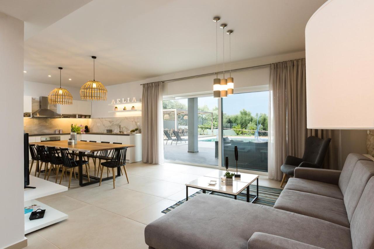 Villa Aelia I Modern & Ideal For Large Groups Galatás المظهر الخارجي الصورة