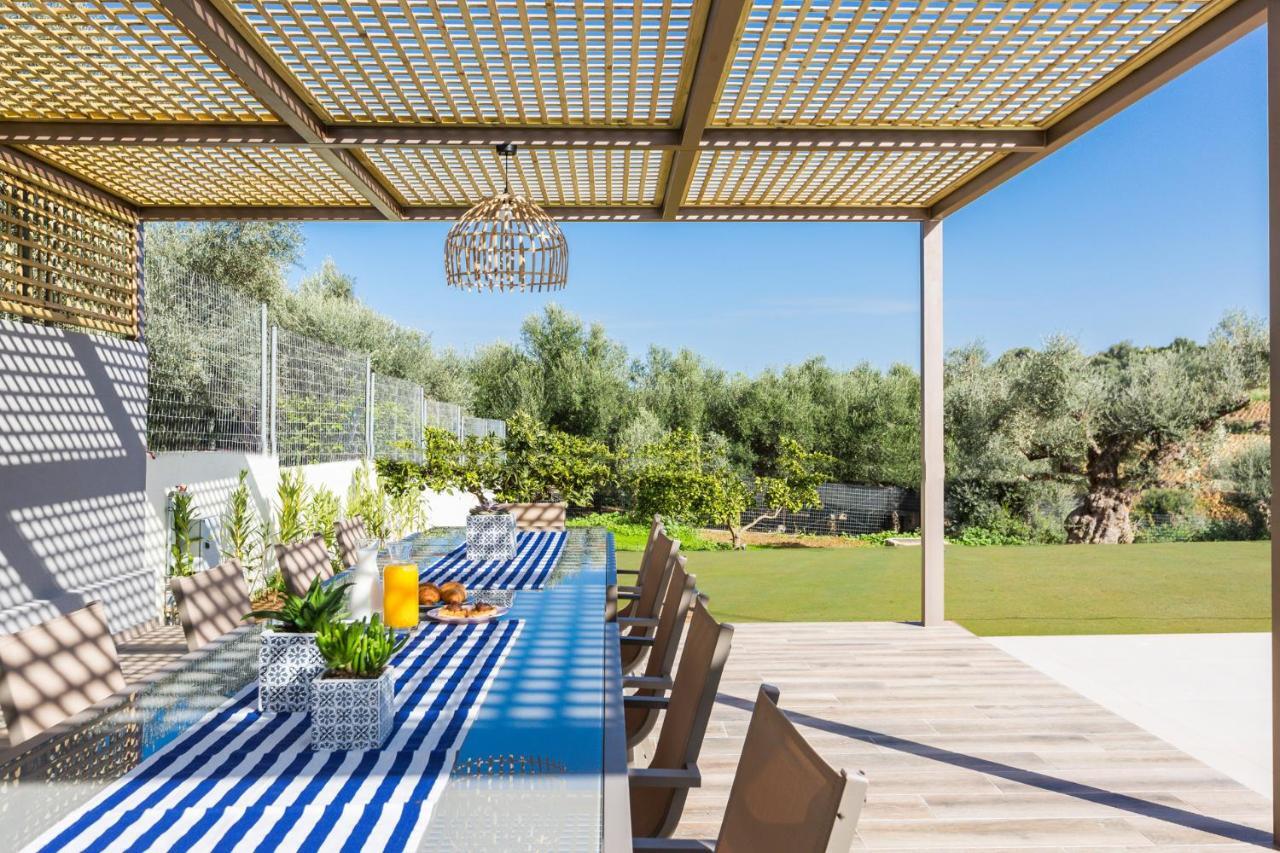 Villa Aelia I Modern & Ideal For Large Groups Galatás المظهر الخارجي الصورة